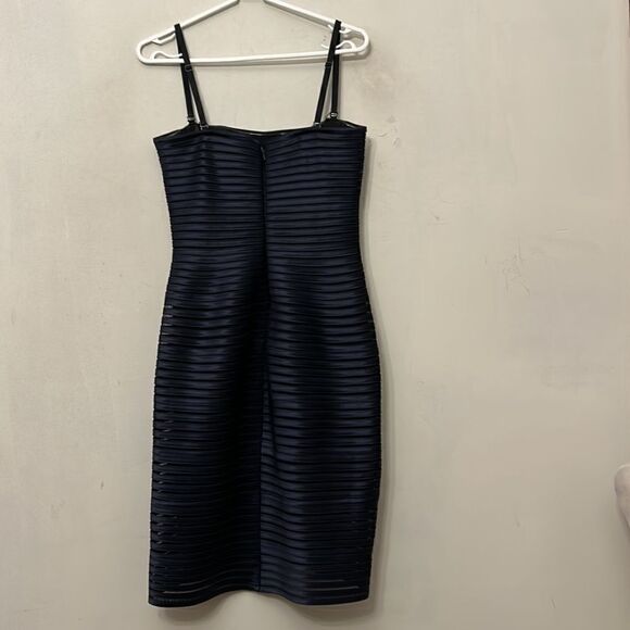 BCBGMAXAZRIA deep blue fitted spaghetti strap cocktail dress Size 4 EUC - Picture 5 of 12